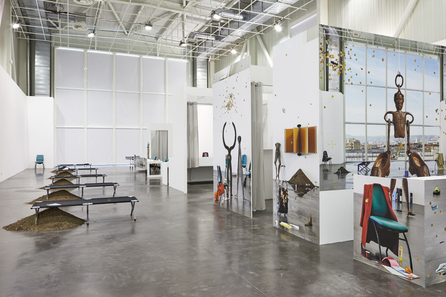 Emmanuelle Lainé, Suspension Volontaire de la Crédulité, Panorama 2019, exhibition view, Credit : Jeanchristophe Lett