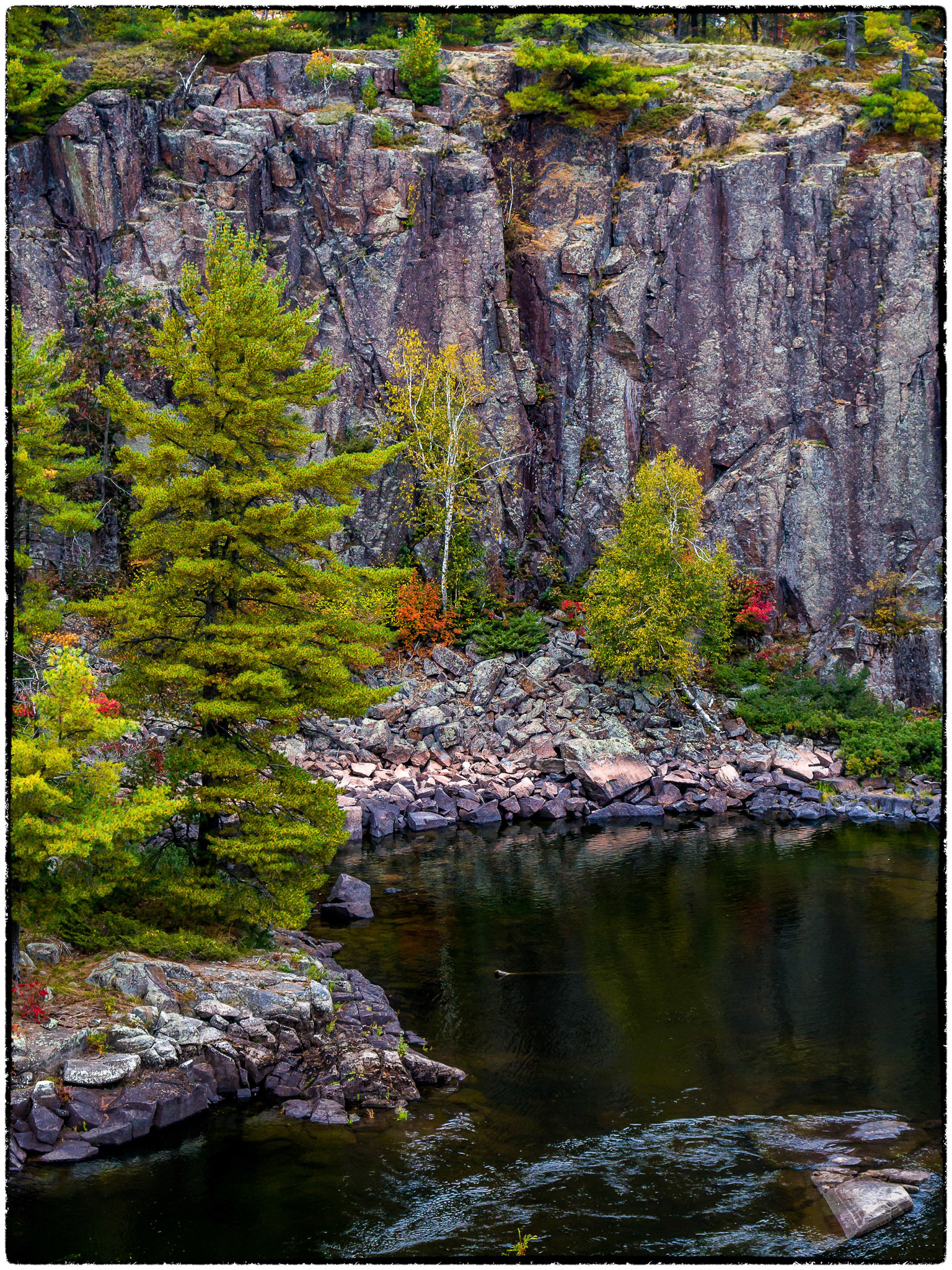 Cliffs over the French River, just above Recolet Falls