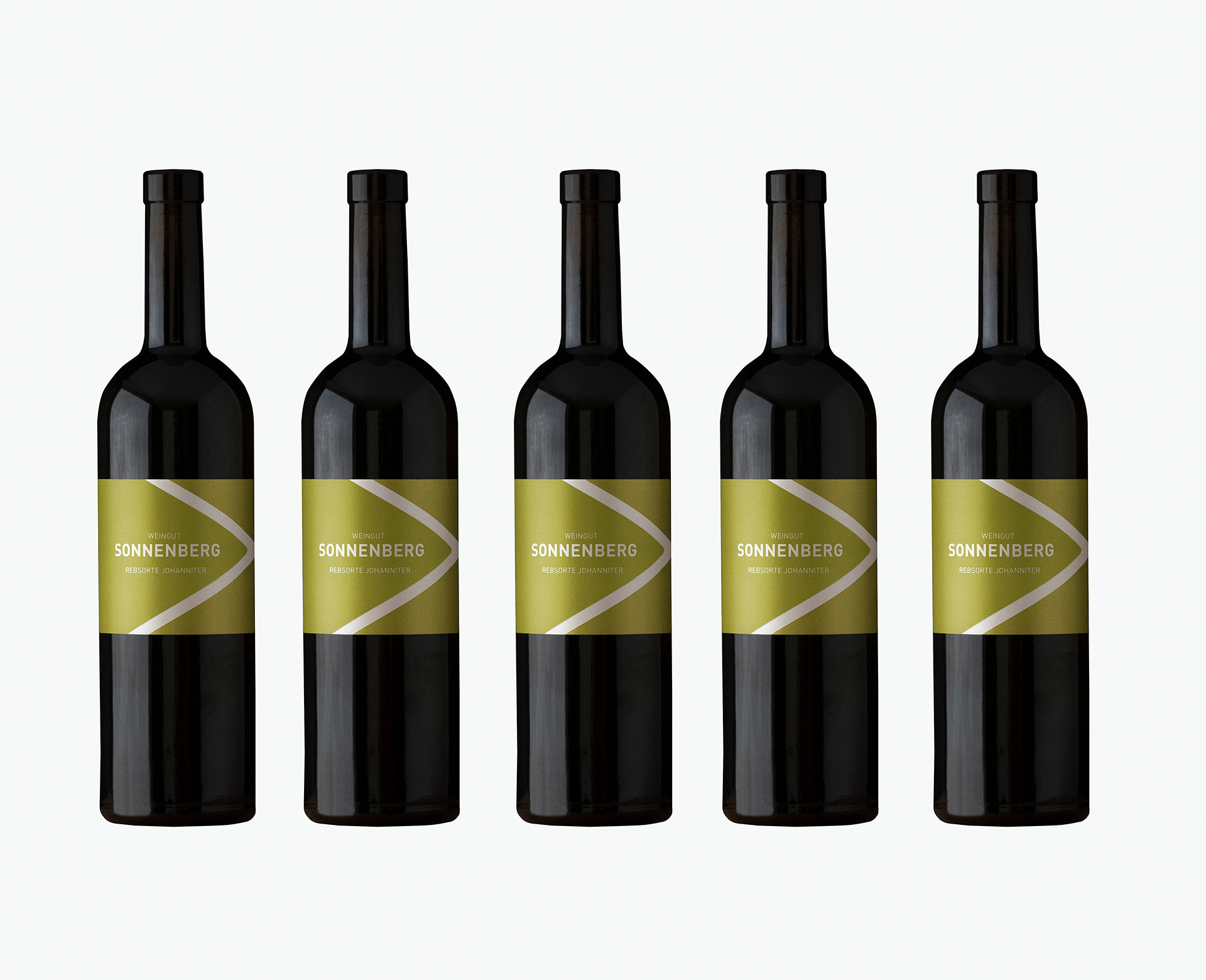 Grafik Etiketten Labels Weisswein von Designagentur aus Kriens bei Luzern in der Zentralschweiz – Ihre Agentur für Corporate Design, Branding, Grafik, Verpackung und Kommunikationsdesign.